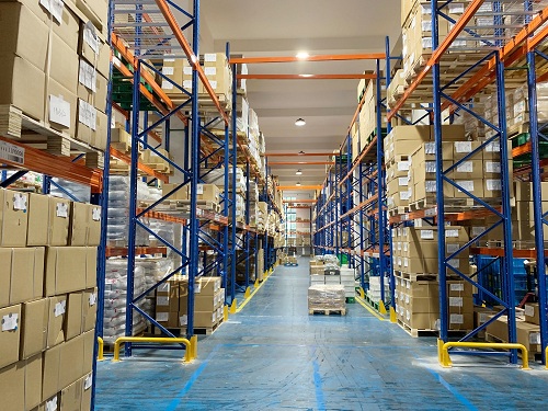 寧波市高新區(qū)聚賢路工業(yè)園重型貨架